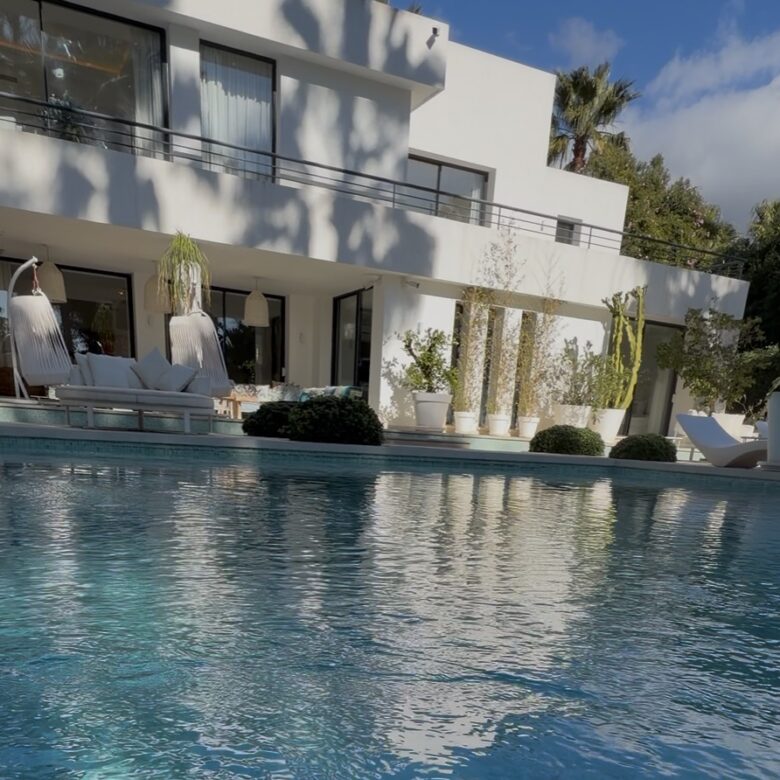 🇪🇸 FOR SALE – Incredible Frontline Golf Modern Villa, Las Brisas, Nueva Andalucía, Marbella