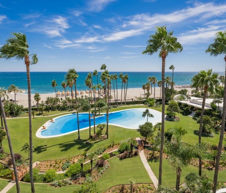 FOR SALE — PANORAMIC SEAVIEW DUPLEX 3-BED PENTHOUSE · LOS GRANADOS · PUERTO BANÚS · MARBELLA 🇪🇸