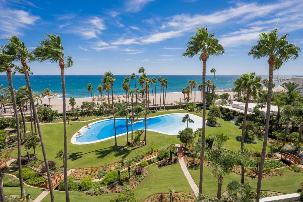 FOR SALE — PANORAMIC SEAVIEW DUPLEX 3-BED PENTHOUSE · LOS GRANADOS · PUERTO BANÚS · MARBELLA 🇪🇸
