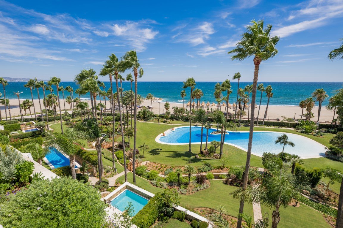 FOR SALE — PANORAMIC SEAVIEW DUPLEX 3-BED PENTHOUSE · LOS GRANADOS · PUERTO BANÚS · MARBELLA 🇪🇸
