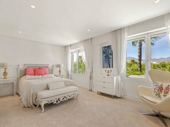 FOR SALE — PANORAMIC SEAVIEW DUPLEX 3-BED PENTHOUSE · LOS GRANADOS · PUERTO BANÚS · MARBELLA 🇪🇸