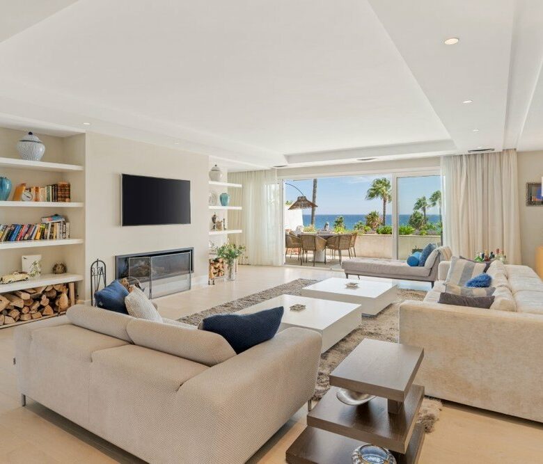 FOR SALE — PANORAMIC SEAVIEW DUPLEX 3-BED PENTHOUSE · LOS GRANADOS · PUERTO BANÚS · MARBELLA 🇪🇸