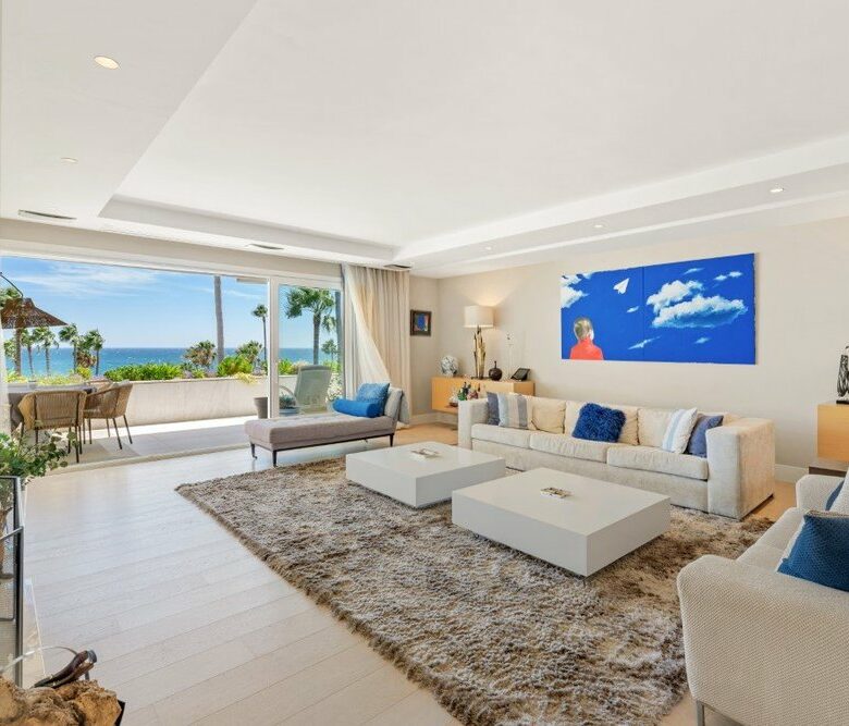 FOR SALE — PANORAMIC SEAVIEW DUPLEX 3-BED PENTHOUSE · LOS GRANADOS · PUERTO BANÚS · MARBELLA 🇪🇸
