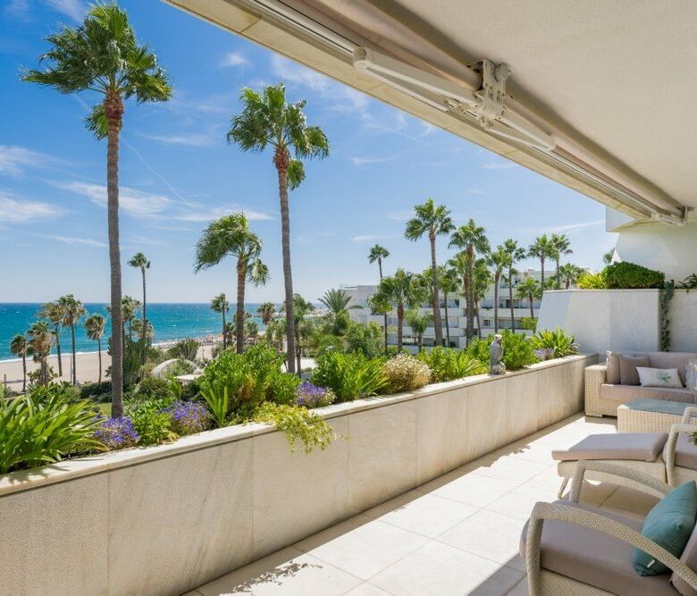 FOR SALE — PANORAMIC SEAVIEW DUPLEX 3-BED PENTHOUSE · LOS GRANADOS · PUERTO BANÚS · MARBELLA 🇪🇸