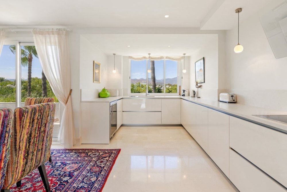 FOR SALE — PANORAMIC SEAVIEW DUPLEX 3-BED PENTHOUSE · LOS GRANADOS · PUERTO BANÚS · MARBELLA 🇪🇸