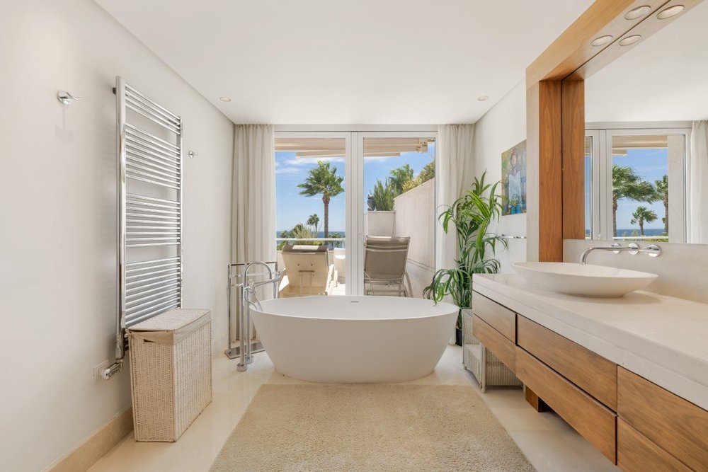 FOR SALE — PANORAMIC SEAVIEW DUPLEX 3-BED PENTHOUSE · LOS GRANADOS · PUERTO BANÚS · MARBELLA 🇪🇸