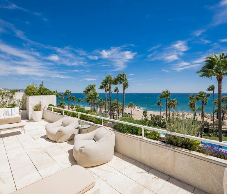 FOR SALE — PANORAMIC SEAVIEW DUPLEX 3-BED PENTHOUSE · LOS GRANADOS · PUERTO BANÚS · MARBELLA 🇪🇸