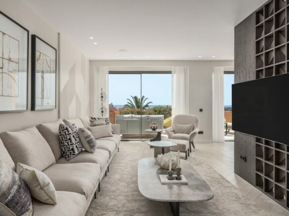 For Sale: Turnkey 4B Apt. in Les Belvederes, Nueva Andalucía – Marbella 🌴☀️