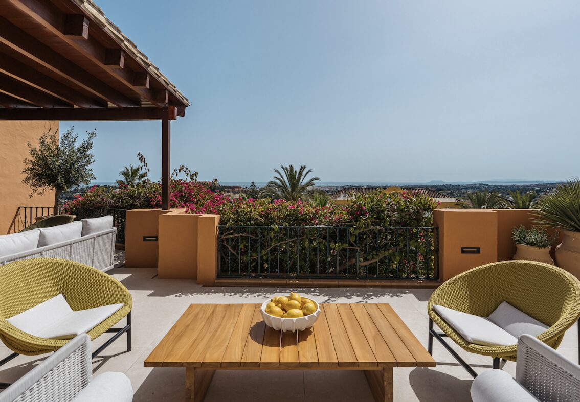 For Sale: Turnkey 4B Apt. in Les Belvederes, Nueva Andalucía – Marbella 🌴☀️