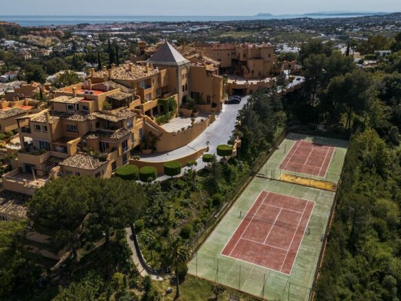 For Sale: Turnkey 4B Apt. in Les Belvederes, Nueva Andalucía – Marbella 🌴☀️