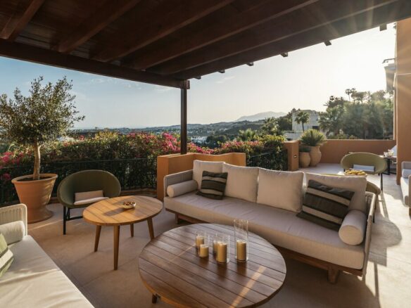 For Sale: Turnkey 4B Apt. in Les Belvederes, Nueva Andalucía – Marbella 🌴☀️