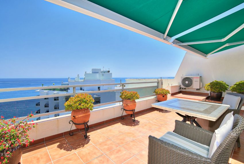 🇪🇸 Marbella Beachfront – 3-Bedroom Duplex Penthouse For Sale – Fantastic Sea views