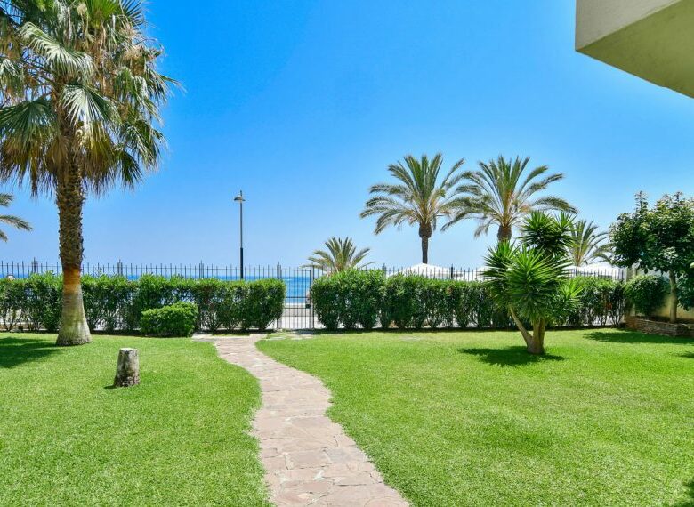 🇪🇸 Marbella Beachfront – 3-Bedroom Duplex Penthouse For Sale – Fantastic Sea views
