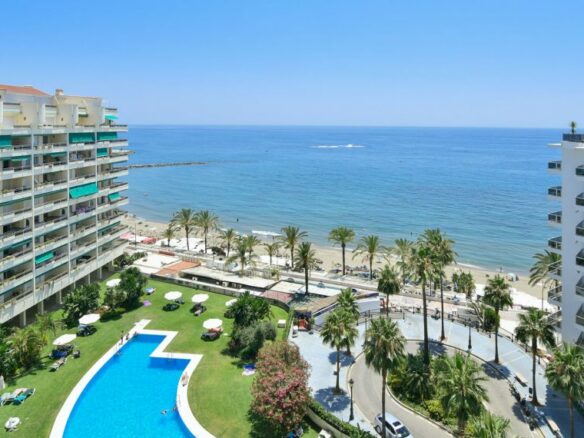 🇪🇸 Marbella Beachfront – 3-Bedroom Duplex Penthouse For Sale – Fantastic Sea views