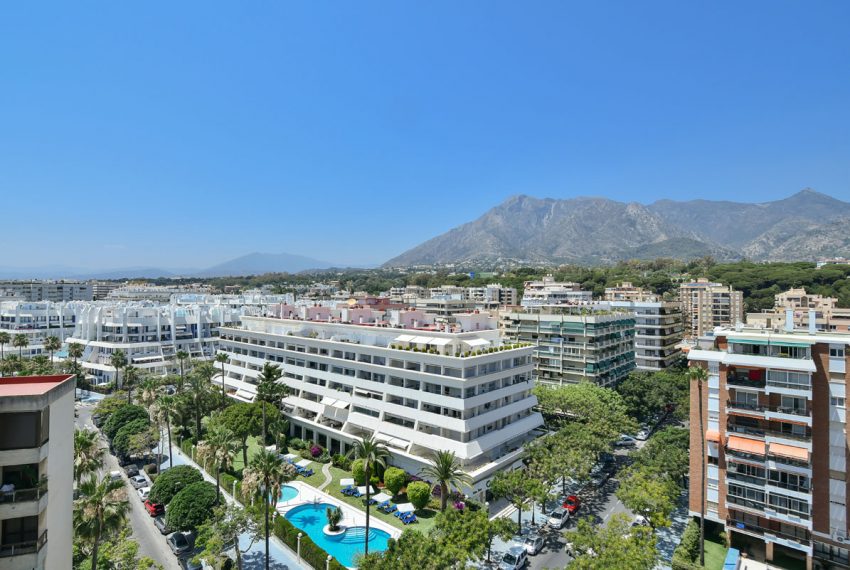 🇪🇸 Marbella Beachfront – 3-Bedroom Duplex Penthouse For Sale – Fantastic Sea views