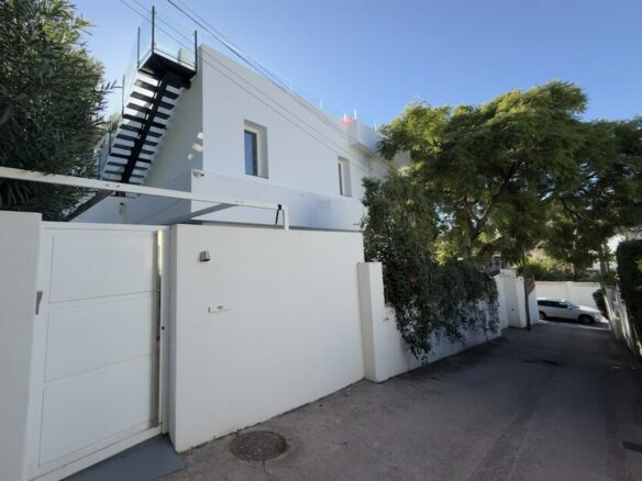 🇪🇸 Nueva Andalucía – Modern Luxury Villa For Sale 🌴🏡 Sea views
