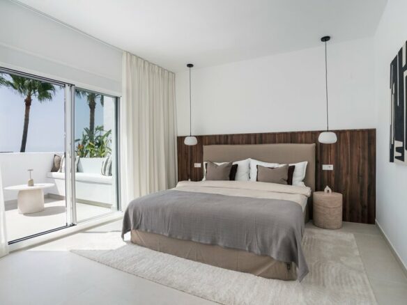For Sale — Fully Renovated 3-Bedroom Corner Penthouse ✨ Nueva Andalucia-Marbella -Spain