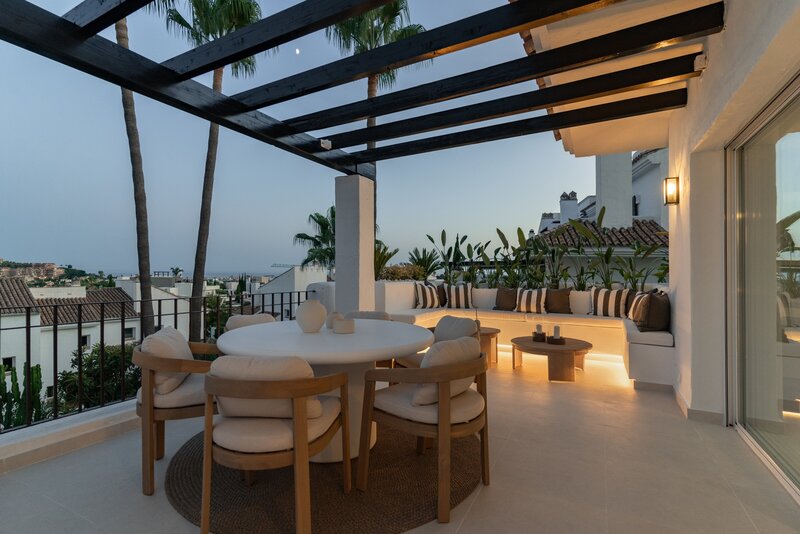 palmera-20 For Sale — Fully Renovated 3-Bedroom Corner Penthouse ✨ Nueva Andalucia-Marbella -Spain