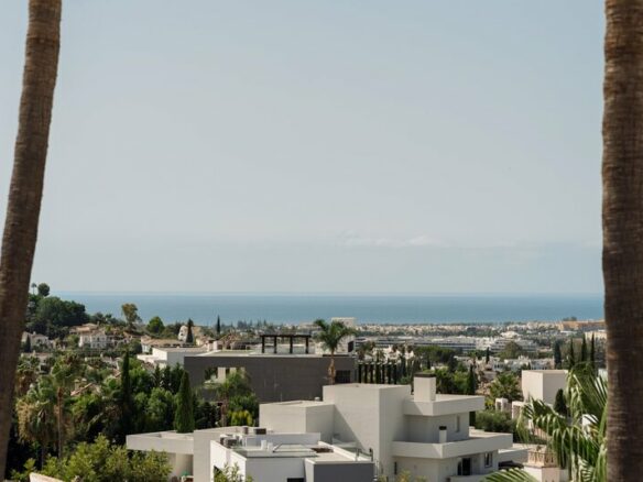 For Sale — Fully Renovated 3-Bedroom Corner Penthouse ✨ Nueva Andalucia-Marbella -Spain