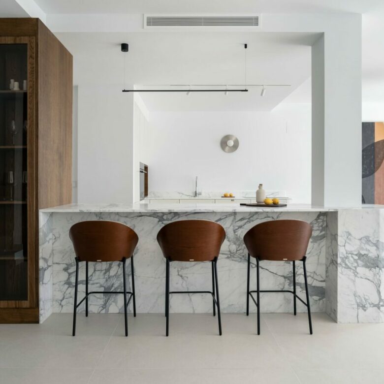For Sale — Fully Renovated 3-Bedroom Corner Penthouse ✨ Nueva Andalucia-Marbella -Spain