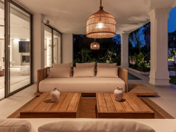 FOR SALE 🏷️ | Andalusian-Inspired Villa near Atalaya Golf ⛳ | Estepona East 🌅