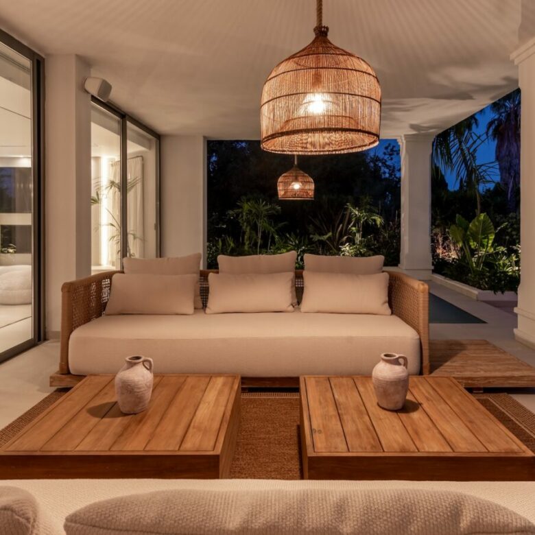 FOR SALE 🏷️ | Andalusian-Inspired Villa near Atalaya Golf ⛳ | Estepona East 🌅