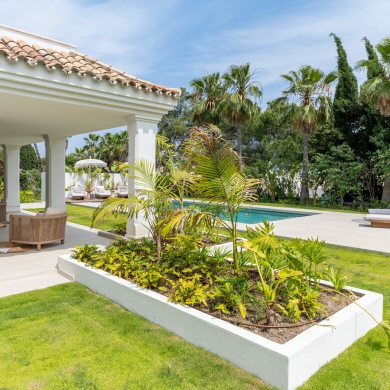 FOR SALE 🏷️ | Andalusian-Inspired Villa near Atalaya Golf ⛳ | Estepona East 🌅