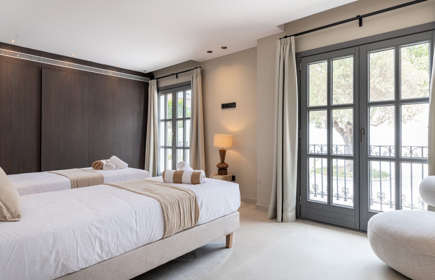 FOR SALE 🏷️ | Andalusian-Inspired Villa near Atalaya Golf ⛳ | Estepona East 🌅