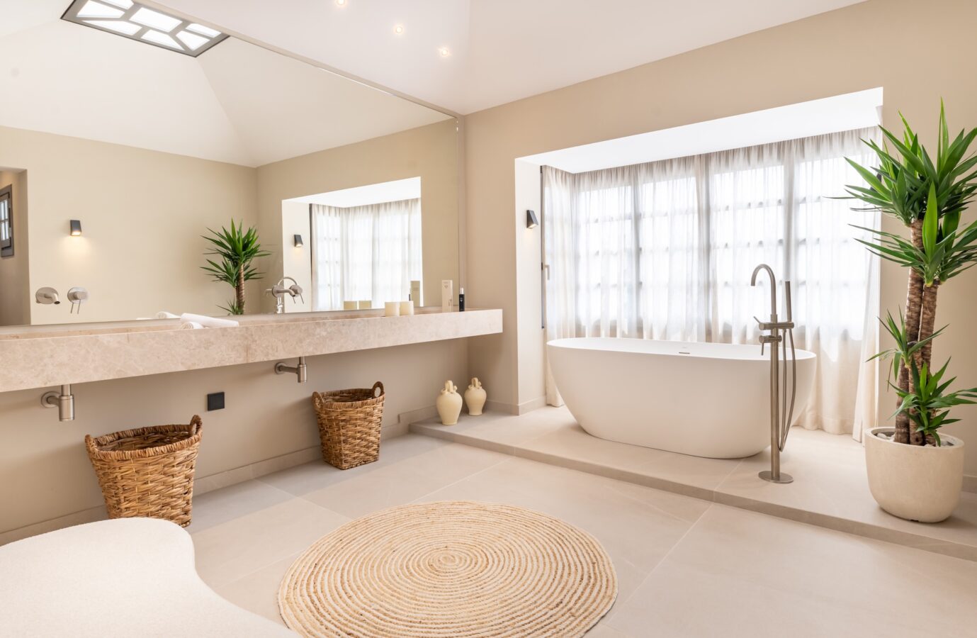 FOR SALE 🏷️ | Andalusian-Inspired Villa near Atalaya Golf ⛳ | Estepona East 🌅