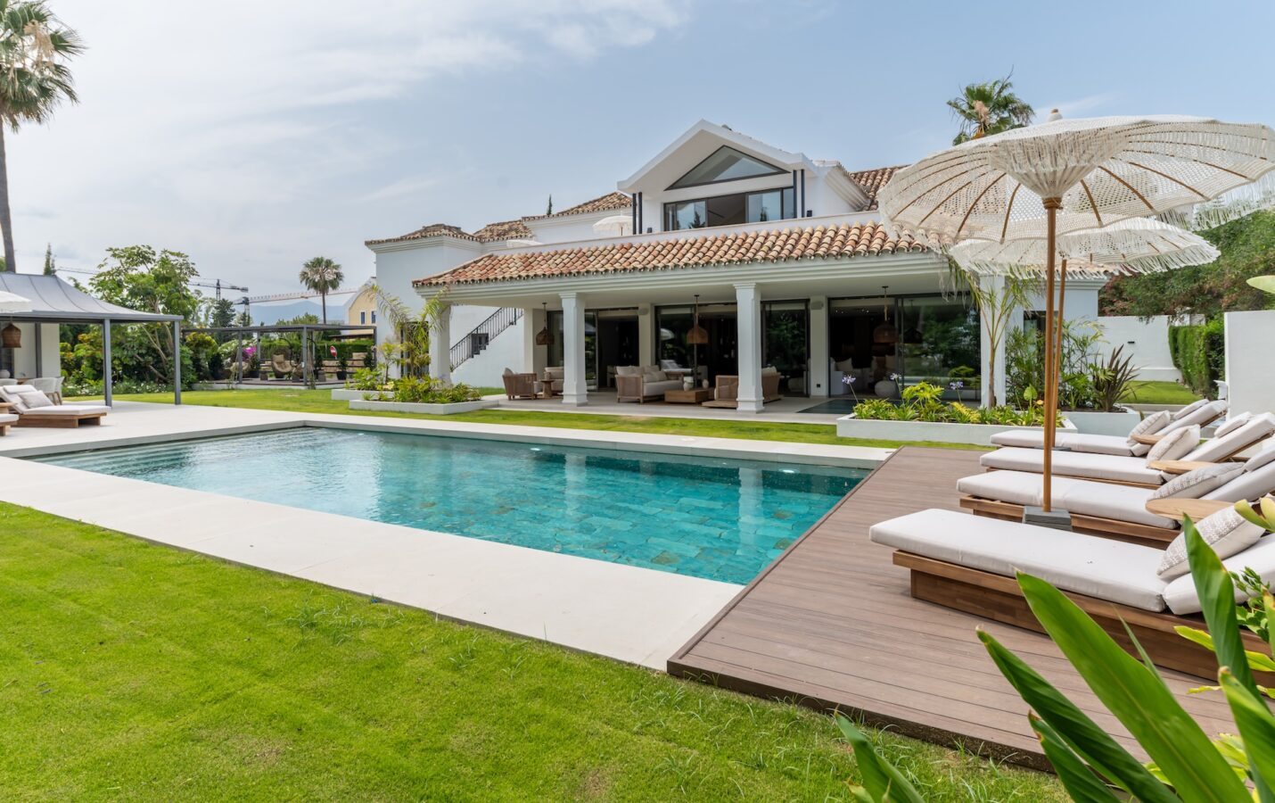 FOR SALE 🏷️ | Andalusian-Inspired Villa near Atalaya Golf ⛳ | Estepona East 🌅