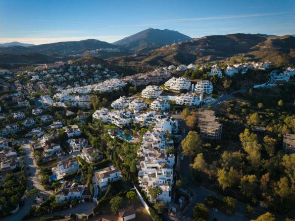 For Sale – Turnkey 3 🛏️ 3 🛁 – Penthouse Las Tortugas, Aloha, Nueva Andalucía, Marbella 🇪🇸