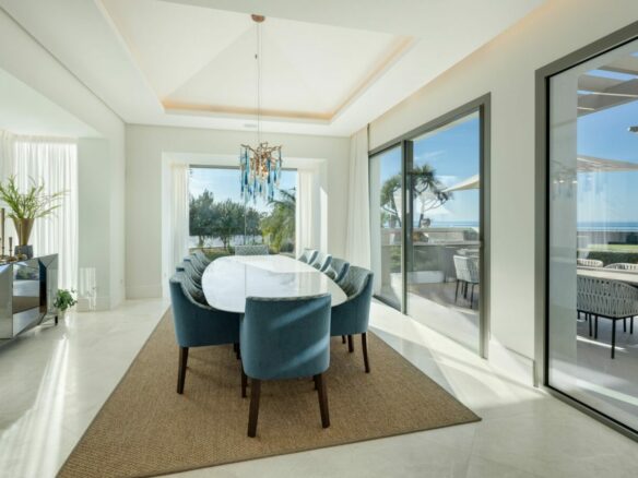 Hilltop Turnkey Modern Andalusian Villa for Sale in Monte Halcones, Benahavís, Spain 🇪🇸 Panoramic Sea views