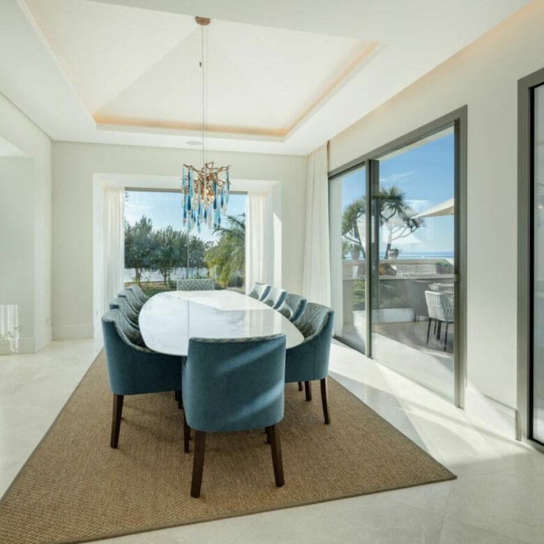 Hilltop Turnkey Modern Andalusian Villa for Sale in Monte Halcones, Benahavís, Spain 🇪🇸 Panoramic Sea views