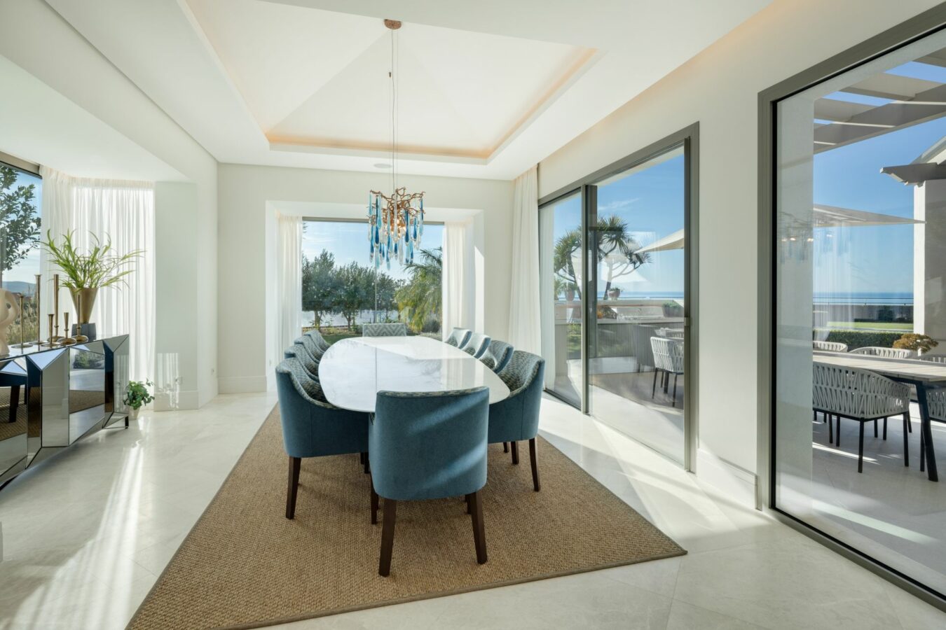 Hilltop Turnkey Modern Andalusian Villa for Sale in Monte Halcones, Benahavís, Spain 🇪🇸 Panoramic Sea views
