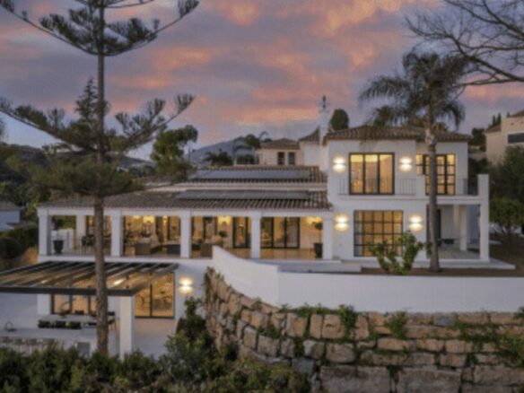 LUXURY TUNKEY VILLA FOR SALE – PARAÍSO ALTO, BENAHAVÍS! 🌴✨🇪🇸