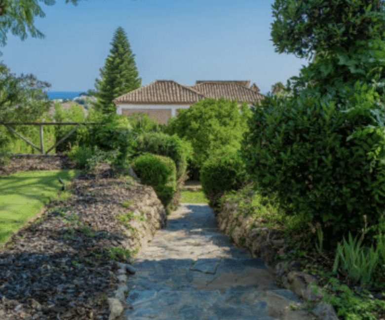 LUXURY TUNKEY VILLA FOR SALE – PARAÍSO ALTO, BENAHAVÍS! 🌴✨🇪🇸
