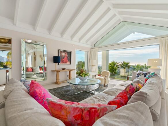 9-BEDROOM VILLA FOR SALE IN PUERTO DEL ALMENDRO, BENAHAVÍS – ULTIMATE PRIVACY & SEA VIEWS! 🌊🏡