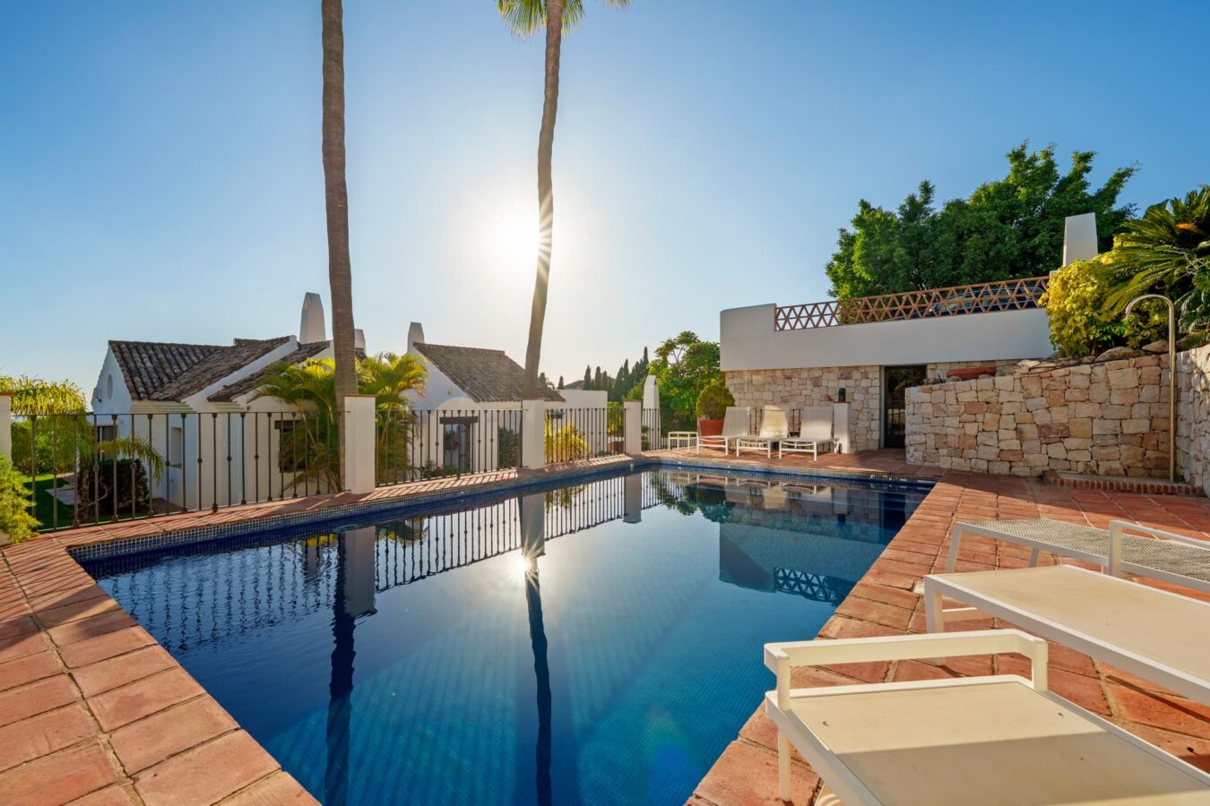 9-BEDROOM VILLA FOR SALE IN PUERTO DEL ALMENDRO, BENAHAVÍS – ULTIMATE PRIVACY & SEA VIEWS! 🌊🏡