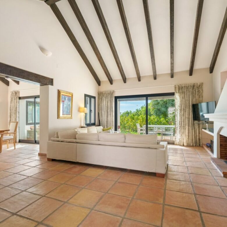 9-BEDROOM VILLA FOR SALE IN PUERTO DEL ALMENDRO, BENAHAVÍS – ULTIMATE PRIVACY & SEA VIEWS! 🌊🏡