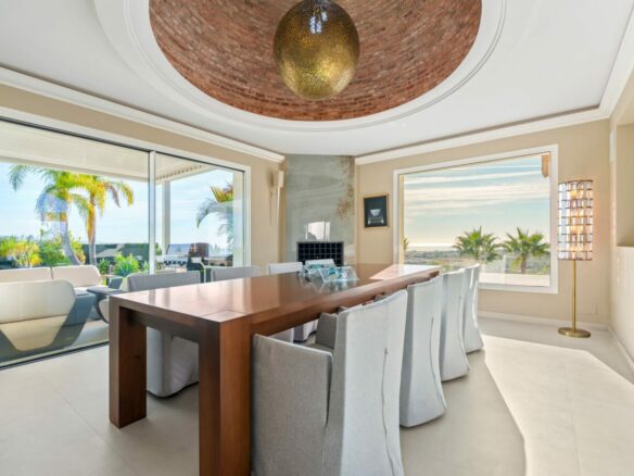9-BEDROOM VILLA FOR SALE IN PUERTO DEL ALMENDRO, BENAHAVÍS – ULTIMATE PRIVACY & SEA VIEWS! 🌊🏡