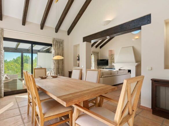 9-BEDROOM VILLA FOR SALE IN PUERTO DEL ALMENDRO, BENAHAVÍS – ULTIMATE PRIVACY & SEA VIEWS! 🌊🏡