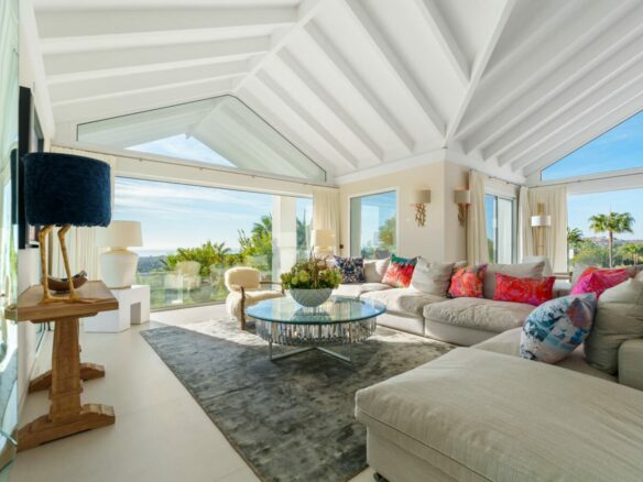9-BEDROOM VILLA FOR SALE IN PUERTO DEL ALMENDRO, BENAHAVÍS – ULTIMATE PRIVACY & SEA VIEWS! 🌊🏡