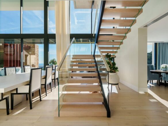 Villa for Sale in El Madroñal, Benahavís 🇪🇸 Contemporary Villa with  Panoramic Views