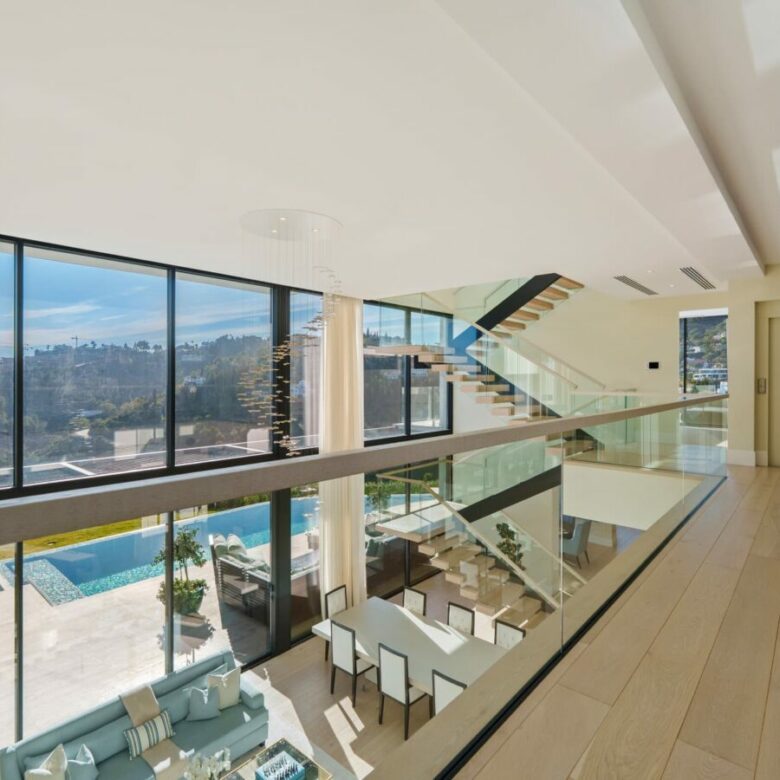 Villa for Sale in El Madroñal, Benahavís 🇪🇸 Contemporary Villa with  Panoramic Views