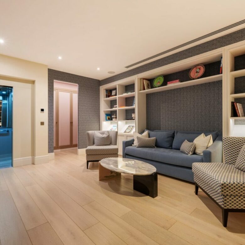 Villa for Sale in El Madroñal, Benahavís 🇪🇸 Contemporary Villa with  Panoramic Views