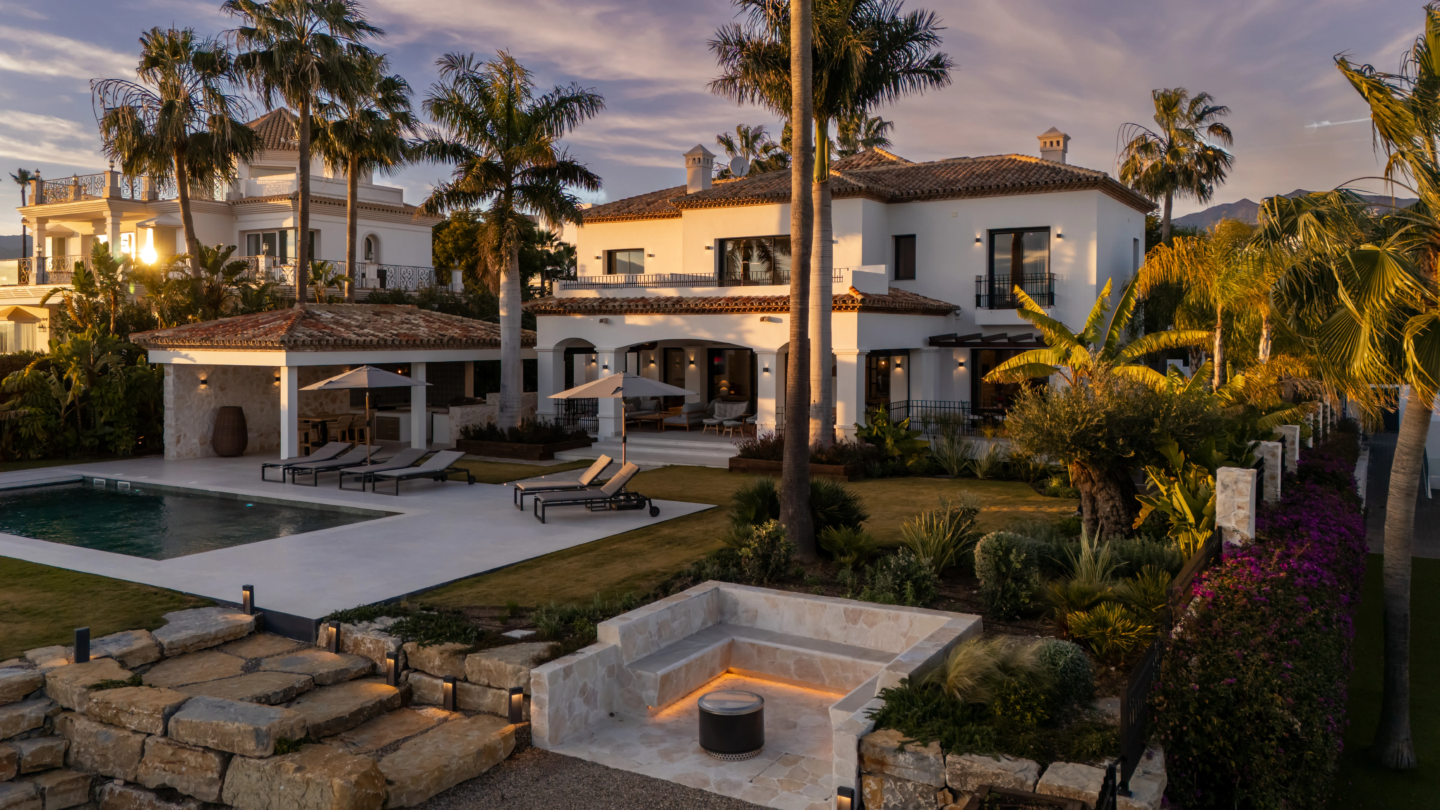 For Sale: Turnkey Luxury Villa with Panoramic Sea Views in Gated Community 🌊🏡✨ 🇪🇸