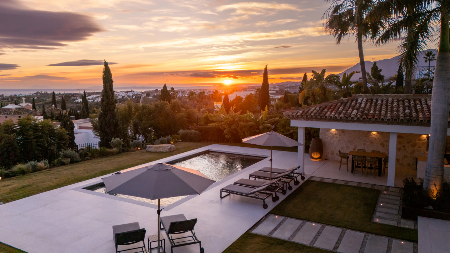 For Sale: Turnkey Luxury Villa with Panoramic Sea Views in Gated Community 🌊🏡✨ 🇪🇸
