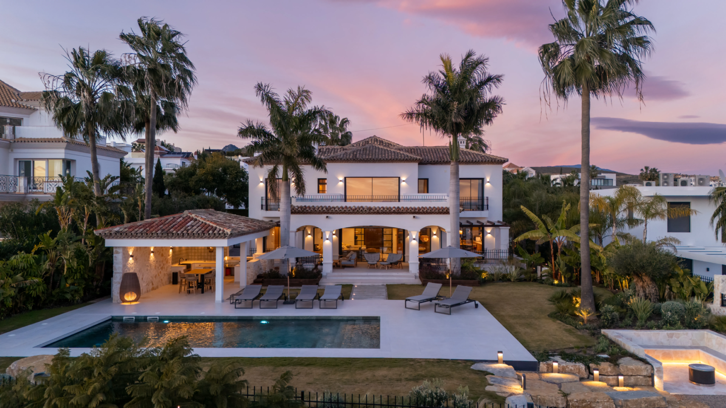 For Sale: Turnkey Luxury Villa with Panoramic Sea Views in Gated Community 🌊🏡✨ 🇪🇸