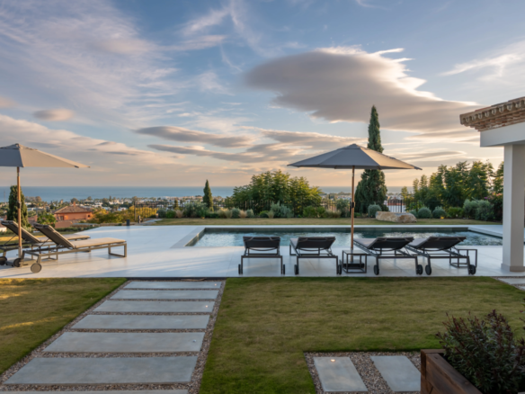 For Sale: Turnkey Luxury Villa with Panoramic Sea Views in Gated Community 🌊🏡✨ 🇪🇸