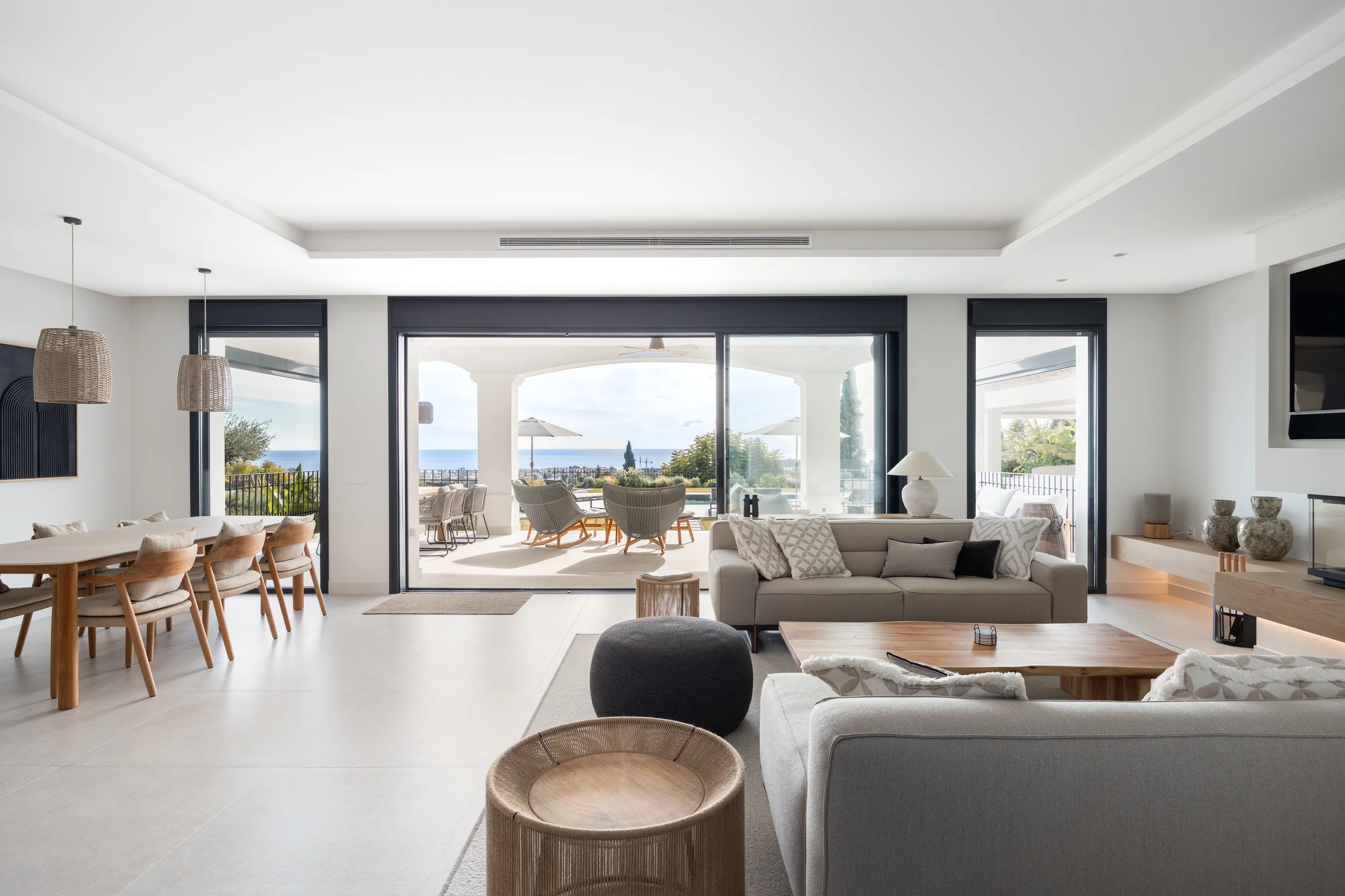 For Sale: Turnkey Luxury Villa with Panoramic Sea Views in Gated Community 🌊🏡✨ 🇪🇸